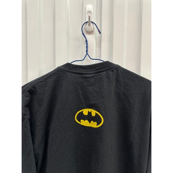 [SOLD] Batman Batsignal Across Generations Shirt Large Y2K Vintage DC - Picture 6 of 7